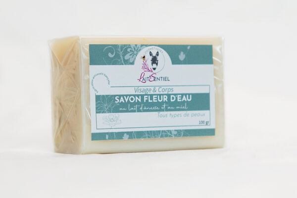 Savon au lait d'ânesse parfum fleur d'eau