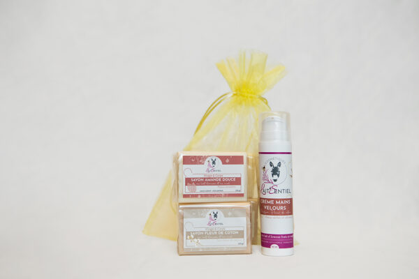 Produits de soins pour les mains à base de lait d'anesses